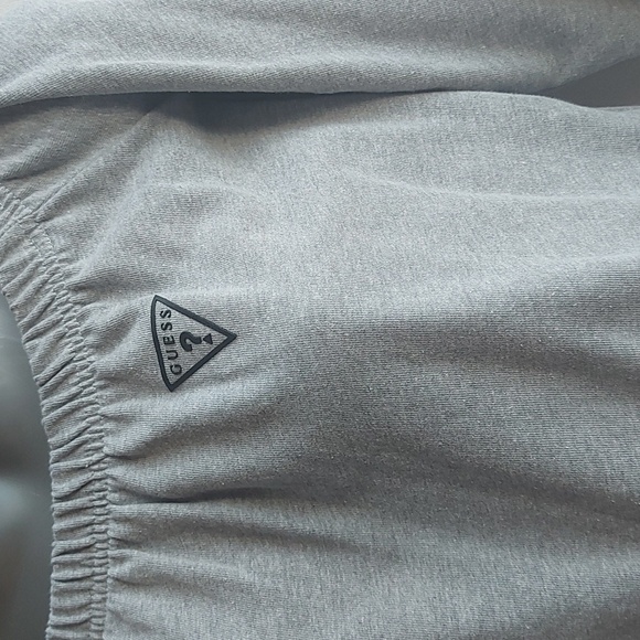 Guess Crop Sweater - Picture 3 of 6